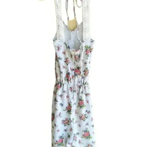 New Siva Gray Floral Print Crochet Trim Razorback French Terry Romper S - Picture 3 of 5